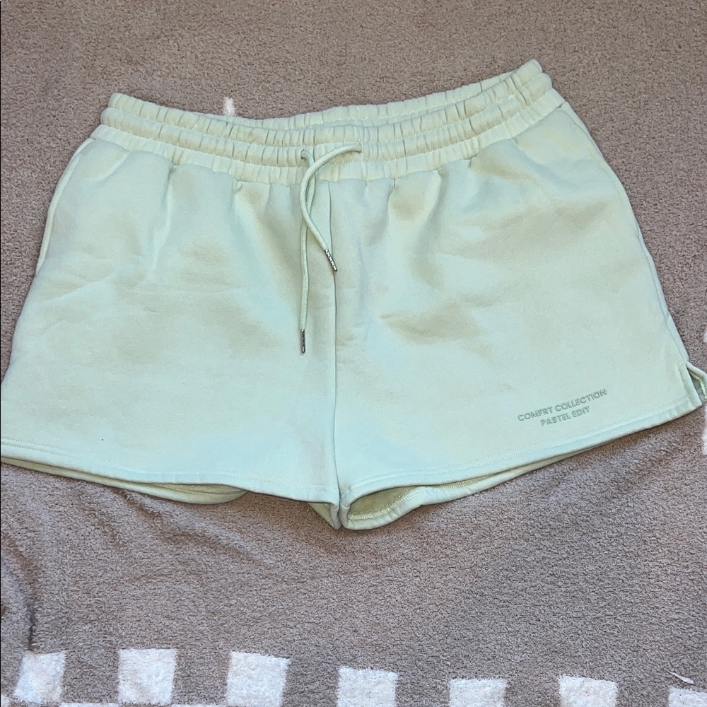 Comrt Collection Women's Pastel Edit Sweatshorts